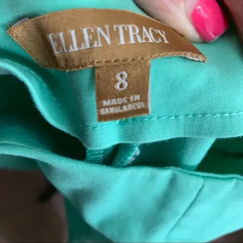 Ellen Tracy ๐
บ Muted Mint Green Pull on Style Capri Pants - Size 8โ