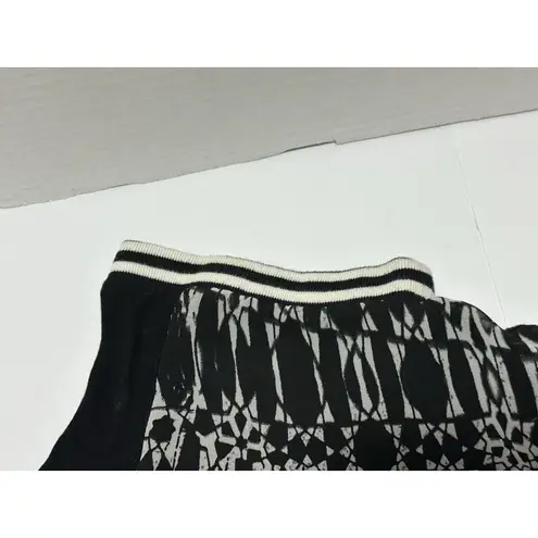 This i+jeans by Buffalo short sleeve tee shirt size Medium Black