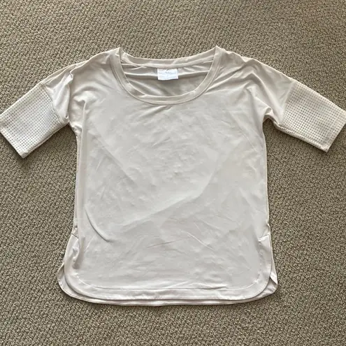 CALIA Carrie Underwood Special Edition Cream Perforated Athleisure Top Like New