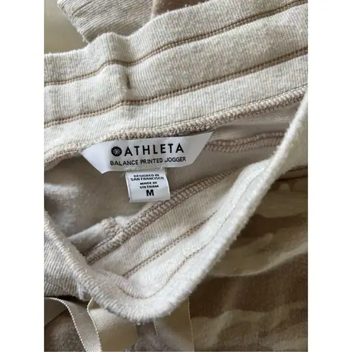 Athleta  Women's Willow Abalone Grey Balance Printed Jogger Size Medium - Image 2