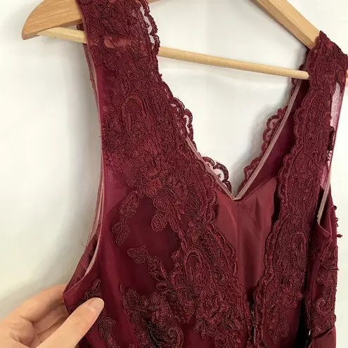 Azazie NWT A10 Gertrude Cabernet formal dress low back bow ruby red flowy skirt