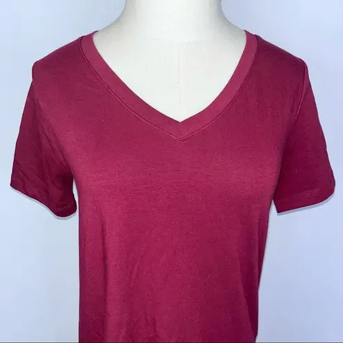 Zenana Outfitters Wine Red V-Neck Short Sleeve Top Small NWT