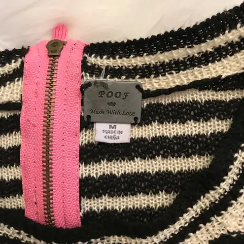Poof! lightweight knit striped sweater black and white size Medium exposed zip