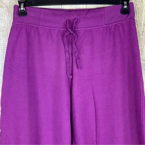 Hanes  Size Medium (8-10) Lightweight Purple Cropped Capri Joggers Stretc…