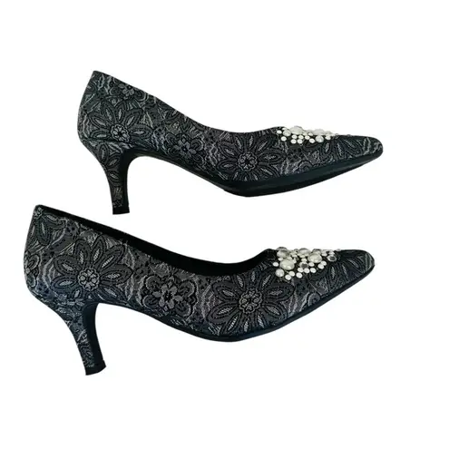 CL by Laundry Laundry Pump Heel Black Shoes Tapestry Pearl & Crystal Accent 7M Elegant NIB