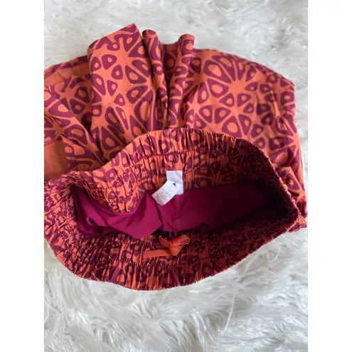 Vitality x Cosmopolitan Vista Shorts Wildberry Size Small Orange