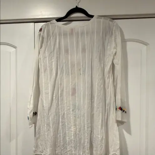 RAJ BELLE FLORAL EMBROIDERED DETAIL TUNIC medium White