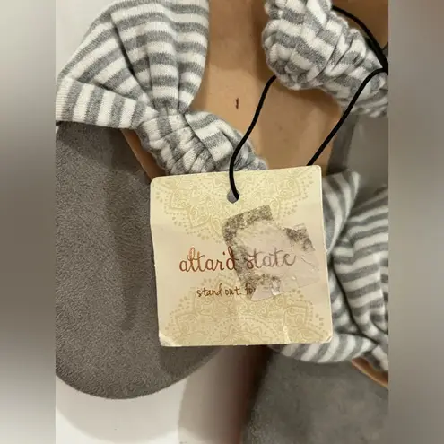 Ccocci NWT Altar’d State Honey Gray White Stripe Knotted Block Heel Sand…