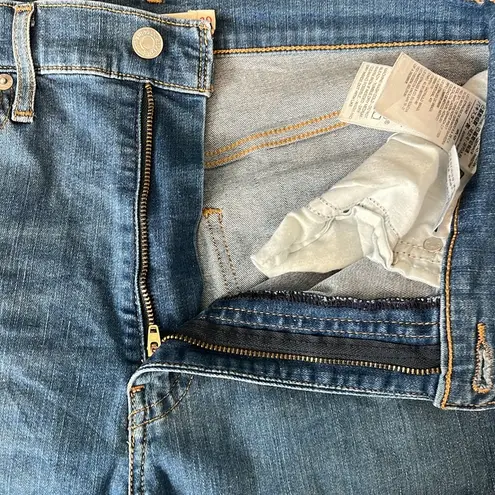 Levi's Levi’s Mile High Skinny Cut Off Short Size 30