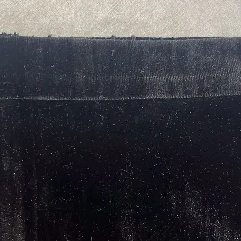 St. John Large Black Silver Metallic Velvet Pull On Pants Pockets Stretch Dressy