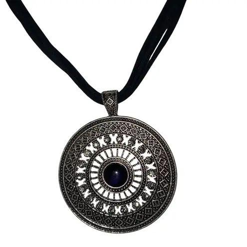 Park Lane vintage Y2k summit leather strap Silver Pendant crystals Necklace