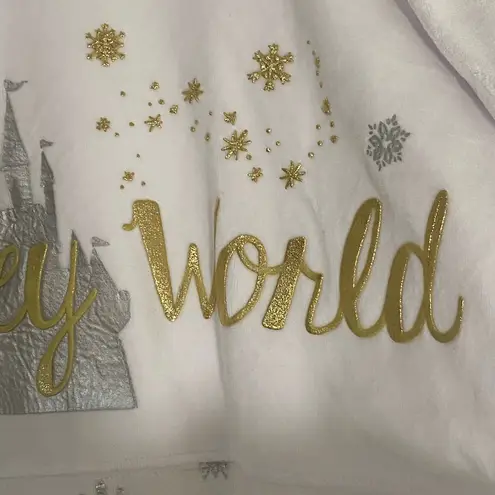 Spirit Jersey Walt Disney World Holiday Silver Gold Christmas Castle Velour - M