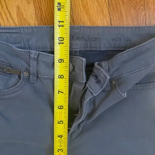 Calvin Klein Jeans Calvin Klein Fashion Mid-Rise Skinny Ankle W/Zipper Jean Microfiber