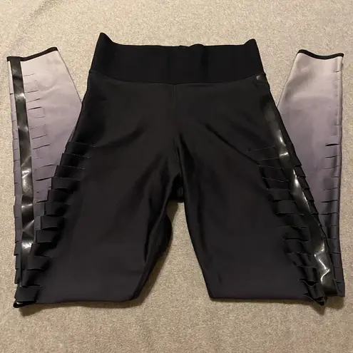 Ultracor Ombre Slash Leggings 25” Size Small Black Slate Grey