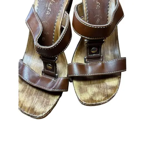Italian Shoemakers Contesa Wood Look Wedge Brown Sandals Sz 6 Made In Italy