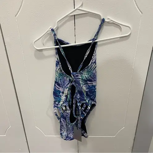 NWT Jolyn Gavin 2 Swim Onesie Size 32 Blue Size M