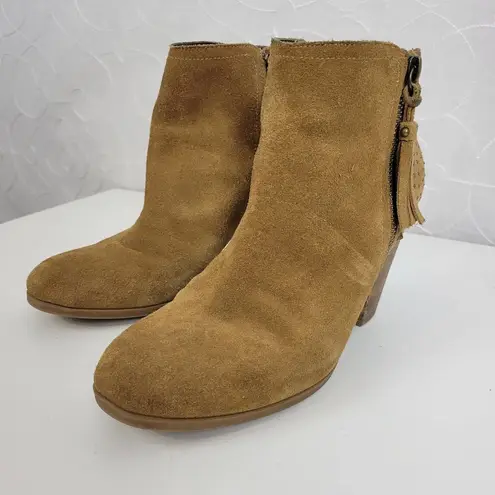 Guess  Womens Boots Size 7.5 Tan Side Zip Almond Toe Studded Chucky Ankle Heel