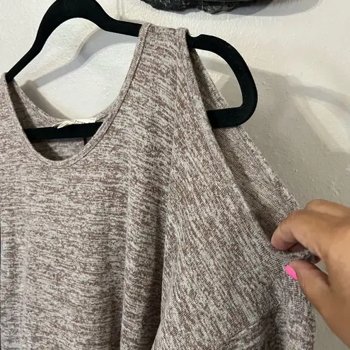 Coverstitched NWT Cold shoulder sweater