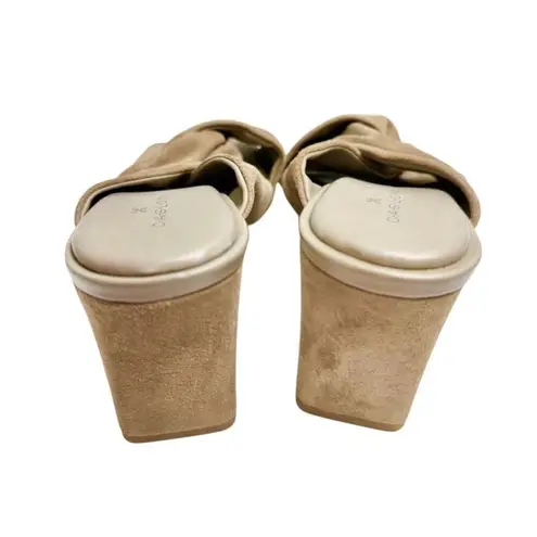 Caslon Sandals Size 9 Taupe Leather Open Toe Crisscross Straps Block Heel