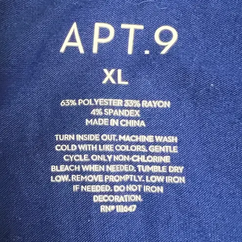 Apt. 9  Teach, Love, Inspire royal blue v-neck short sleeve t-shirt size XL