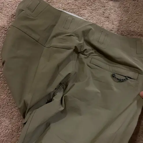 Mountain Hardwear  pants 4