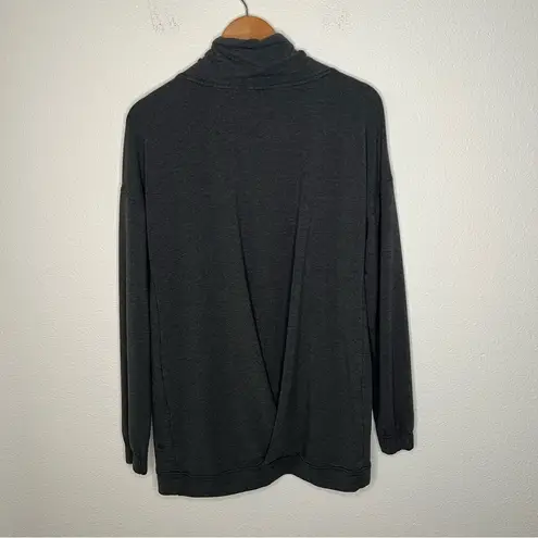 Lululemon  Twisted & Tucked Long Sleeve Heathered Mod Black 12