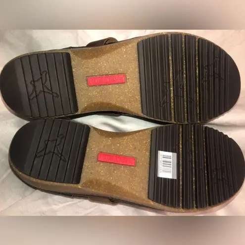 Pikolinos Granada Floral Embossed Clog