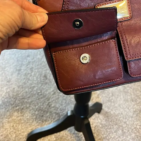 Simply Noelle Crossbody purse