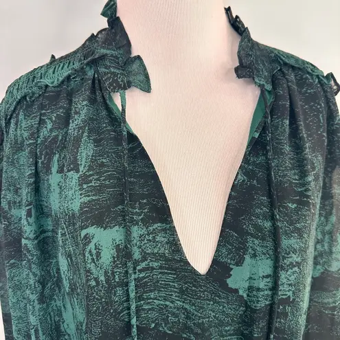 Elan  Green Tressor Smocked Waist Ruffle Blouse Size Medium New with Tags