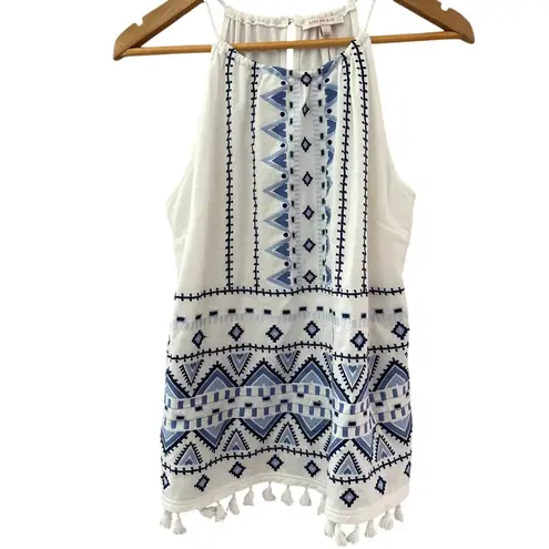 Skies Are Blue Nutria Embroidered Sleeveless Top White & Blue Size Large