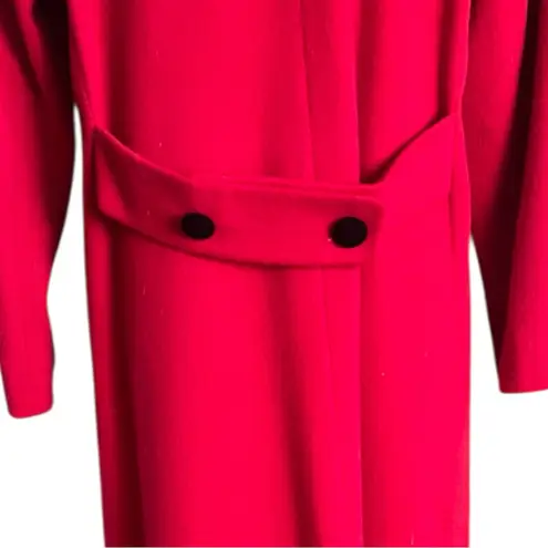 VTG. MDP Mario De Pinto Red 100% Wool with Black Velevt Collar. SZ.L. Size L