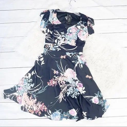 City Chic Women's Floral Flourished V-Neck Fit & Flare Cap Sleeves Dress Size 16