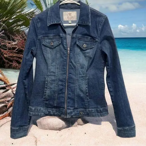 Guess Rigby Denim
Moto Zip
Distressed Blue
Jean Jacket Medium Blue