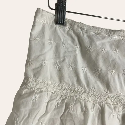 Juicy Couture Vintage  White Tiered Eyelet A-Line Mini Skirt Size Small