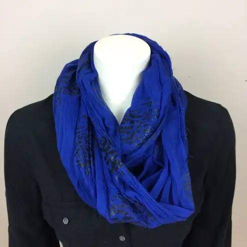 American Eagle  Outfitters infinity scarf rough hem blue and black New!