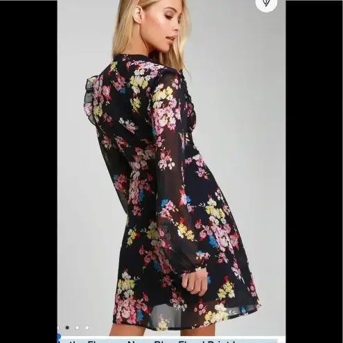 LULUS In The Flowers Navy Blue Floral Print Long Sleeve Skater Dress Size S Black