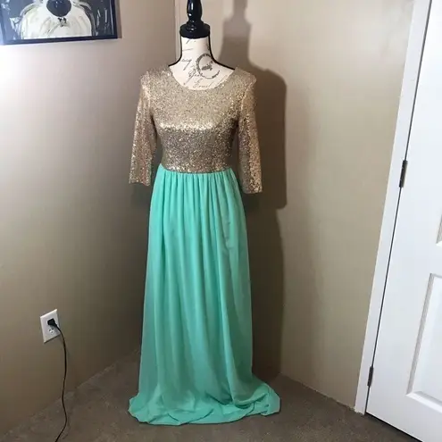 Red Clover Boutique Mint Green Sequin Formal Small Gold