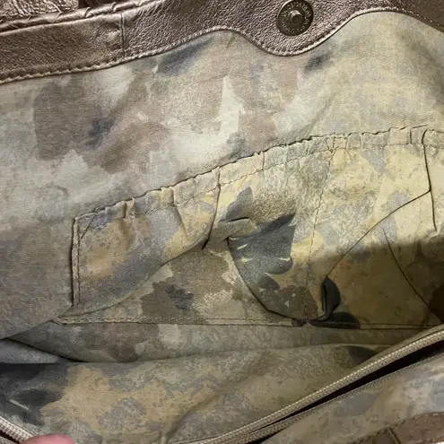 Elliott Lucca NWT INTRECCIO Woven Metallic Shoulder Bag Tote Pewter Gold Silver