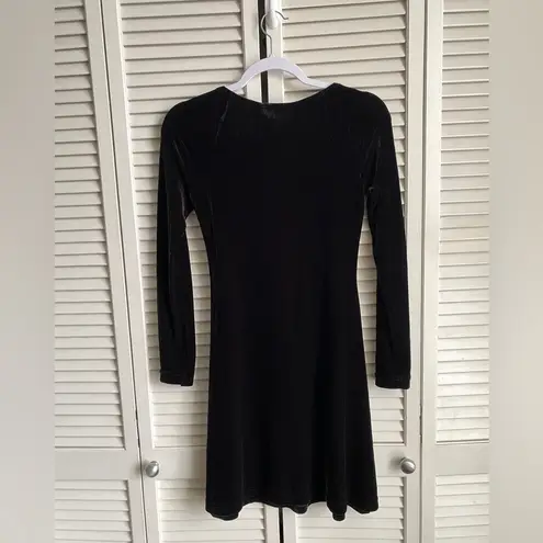 DKNY  Black Velvet Long Sleeve Dress Size Small