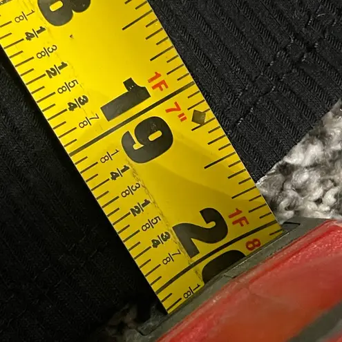 Tresics black cropped short sleeved shirt S