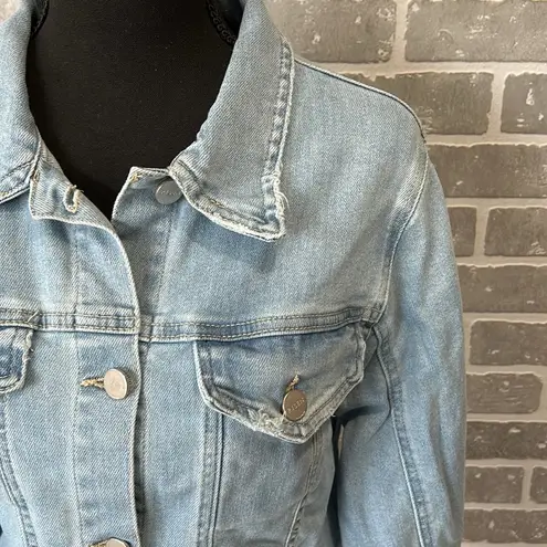 Risen | LIGHT WASHED DISTRESSED JEAN JACKET | WOMENS SIZE LARGE | BUBBLE SLEEVE