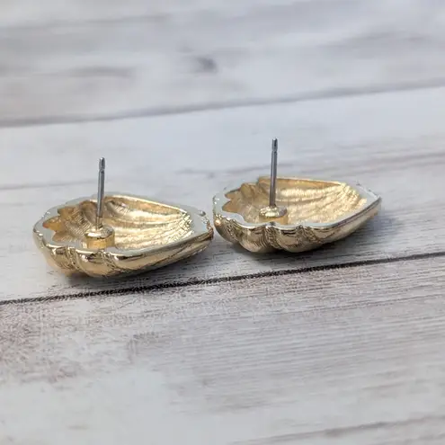 Vintage Stud Earrings For Pierced Ears 7/8" Gold Tone Flourish