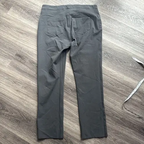 MM.LaFleur Gray Straight Leg Pants with Flat Front