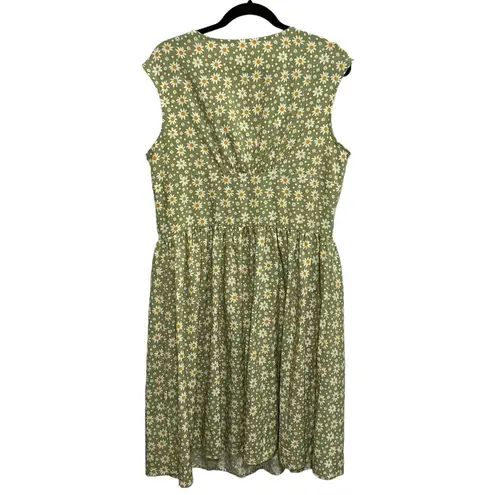 Daisy Patterned Sleeveless Button Front Green Dress