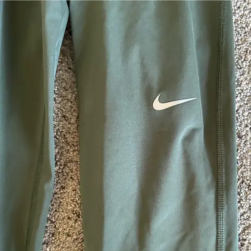 Nike  Pro DriFit Dark Green Tights