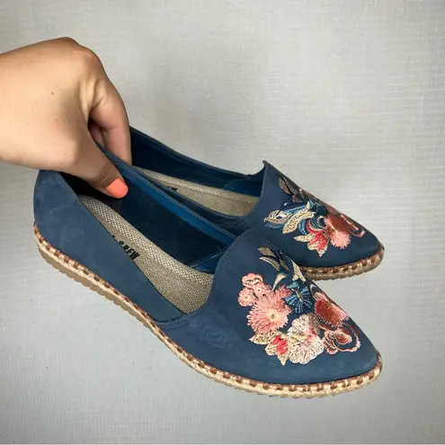 Chelsea Crew | Size 8 Blue Floral Embroidered Flats