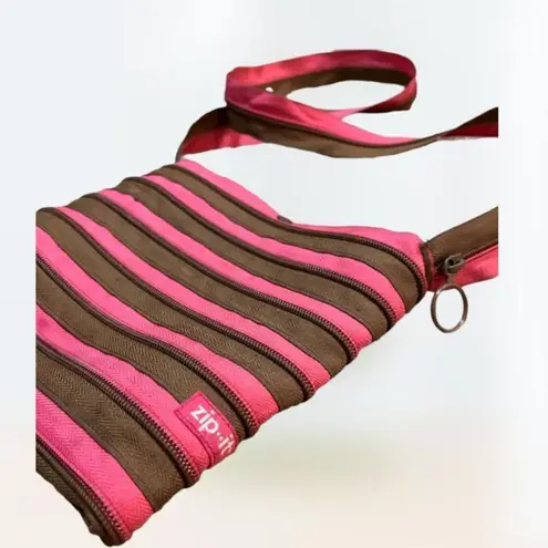 Zip it Pink and Brown Crossbody Bag School, 2000s core Y2k