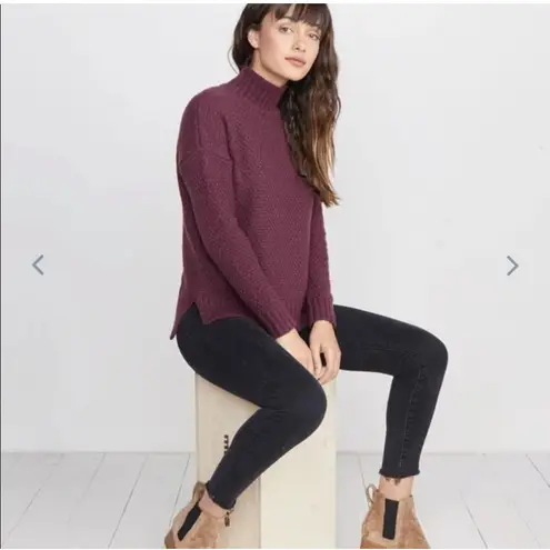 Marine layer Julie Turtleneck Sweater Burgundy Textured Knit Size Small FLAW
