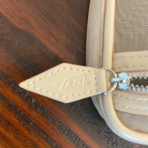 Trish McEvoy Large Makeup Planner Black