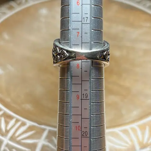 Sterling Silver BBJ Beige Colored Stone Leaf Band 925  Ring